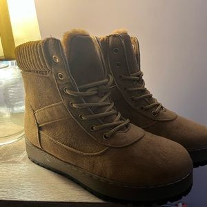 Brownish Winter/Cute Boots - Size 6 - Soft inside - Never worn - With Laces